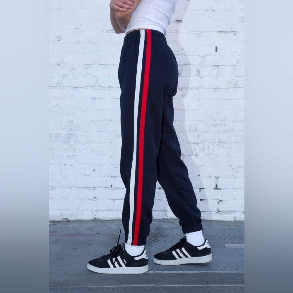Brandy Melville rosa sweatpants